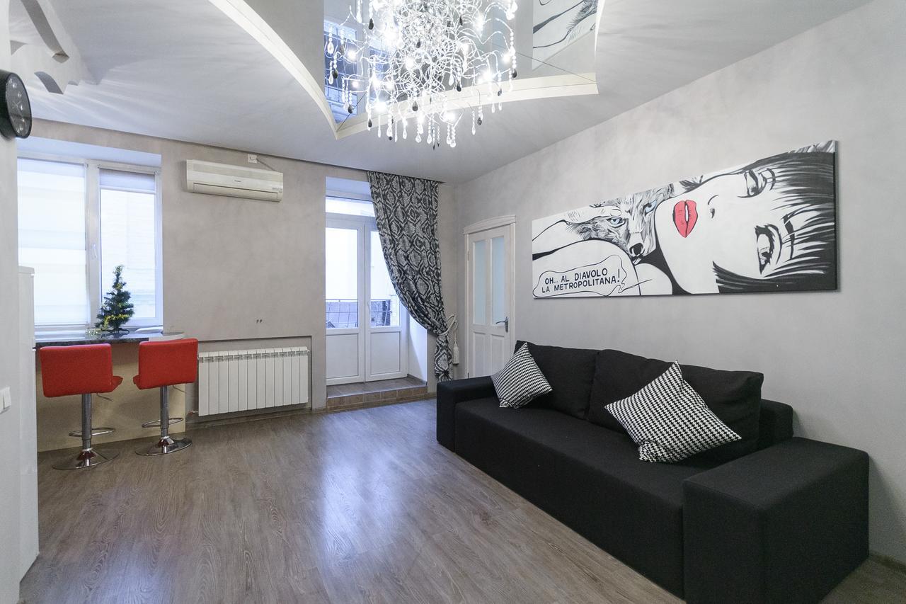Partner Saksahans'koho Apartment Kyiv